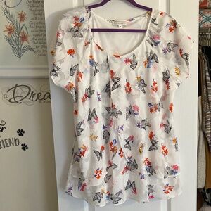 BUTTERFLY BLOUSE (NWOT)💕